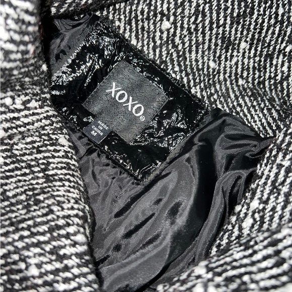 XoXo Women's Medium Gray & Black Coat Very Warm and Cozy Zip Up - Picture 5 of 5